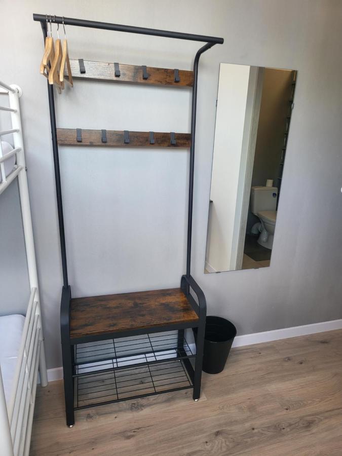 Rooms4Rest Wiertnicza - Private Rooms For Tourists - Atr Consulting Sp, Z O,O, Warszawa Eksteriør bilde