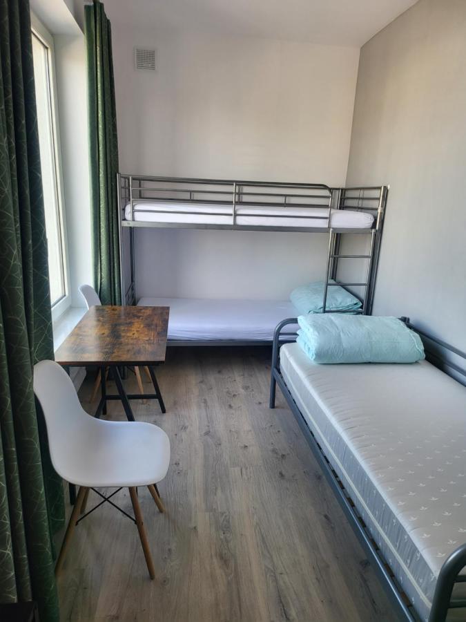 Rooms4Rest Wiertnicza - Private Rooms For Tourists - Atr Consulting Sp, Z O,O, Warszawa Eksteriør bilde