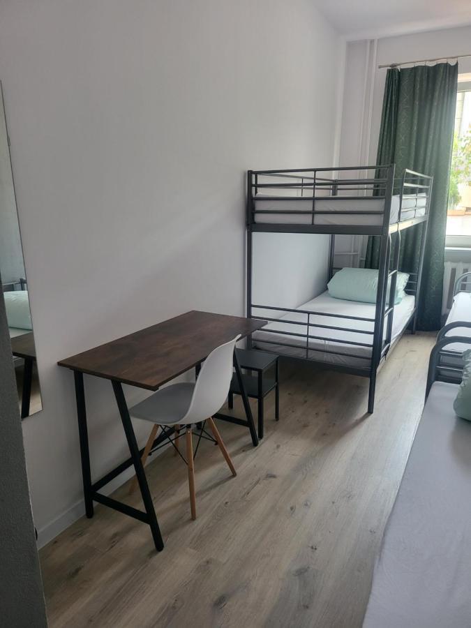 Rooms4Rest Wiertnicza - Private Rooms For Tourists - Atr Consulting Sp, Z O,O, Warszawa Eksteriør bilde