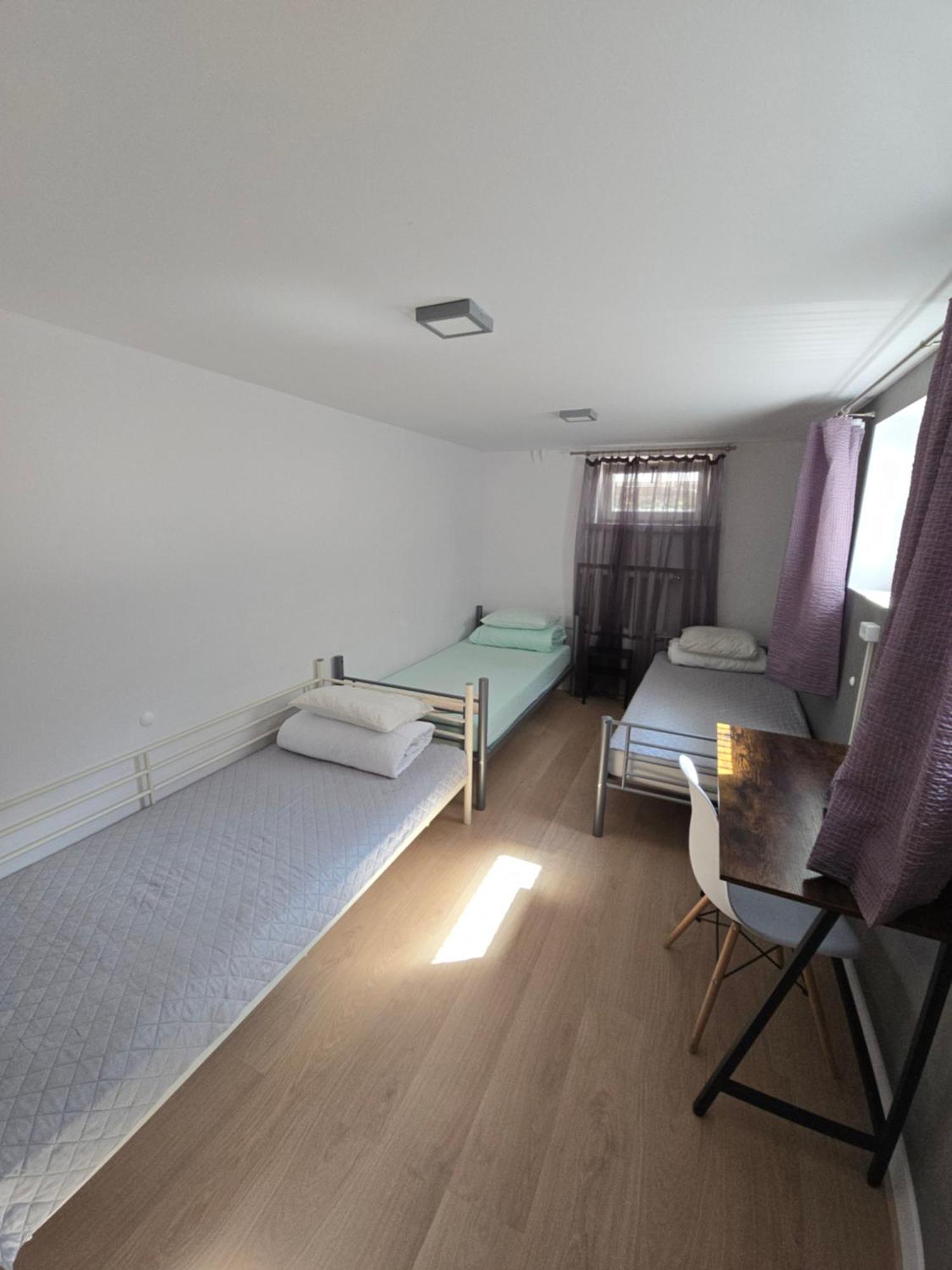 Rooms4Rest Wiertnicza - Private Rooms For Tourists - Atr Consulting Sp, Z O,O, Warszawa Eksteriør bilde